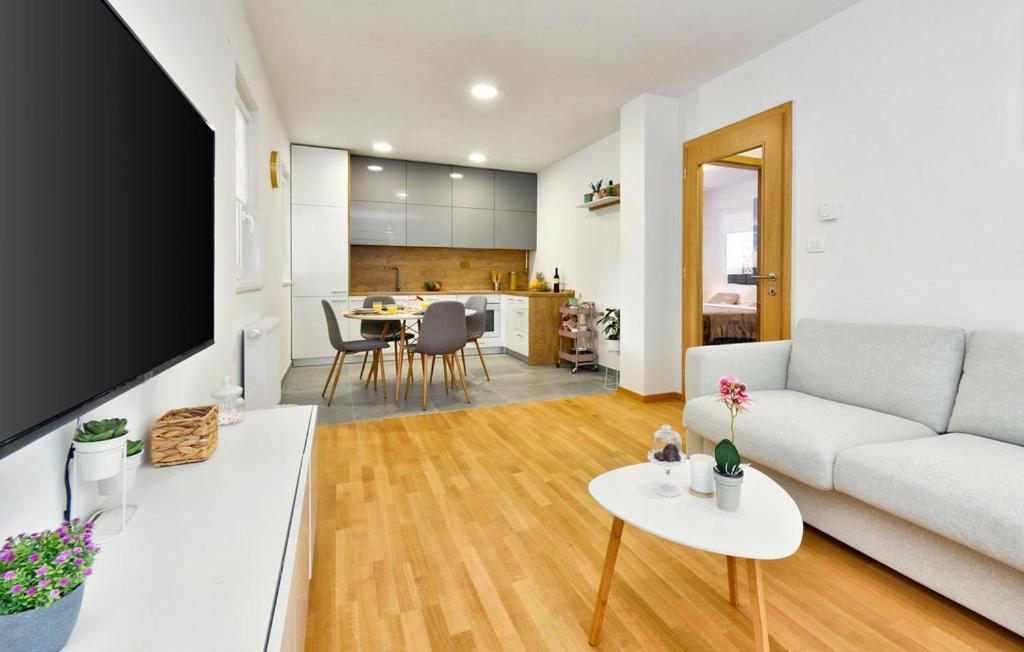 Kalimero Apartman A1 Križevci Exterior foto